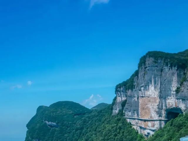 游重庆|这份攻略助你看球、出游两不误,速戳→