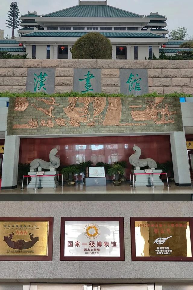 南阳，到底有多“中”？这座被低估的河南宝藏，藏着半部中华史！
