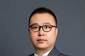 劳动者达到法定退休年龄致劳动合同终止疑难问题解析图片