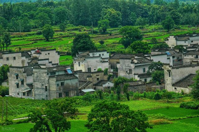 这座古村隐姓埋名上千年，比宏村更清幽，是无数人想去的浪浪山！
