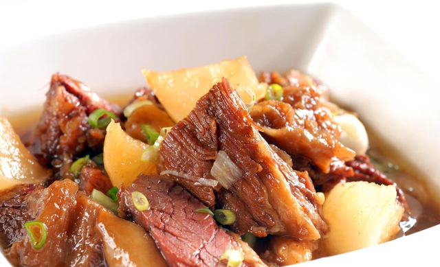 它是牛肉“克星”，炖牛肉加1勺，出锅后软烂入味，没牙也咬得动