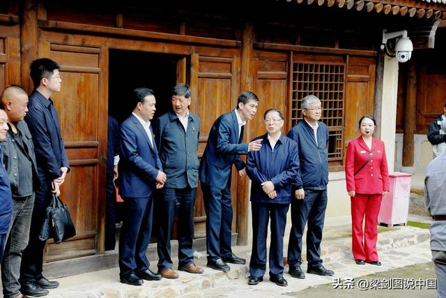 甘肃省陇南市宕昌县，哈达铺镇红军长征经过90周年纪念盛世。