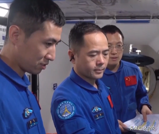 神舟二十一号即将发射！宇航员身份曝光，其中一位是我们熟悉的他