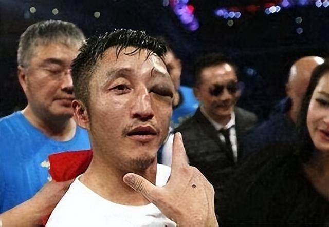 里子面子都没了！赔光2亿后，妻子深夜亲手撕下邹市明最后的体面