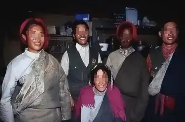 这个一妻多夫制的民族，晚上一家怎么过？女人直言：没有幸福可言