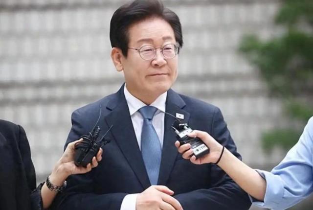 “大清算”开始了！李在明手段太狠了，韩国检方连夜换拘留所，不准金建希见尹锡悦最后一面