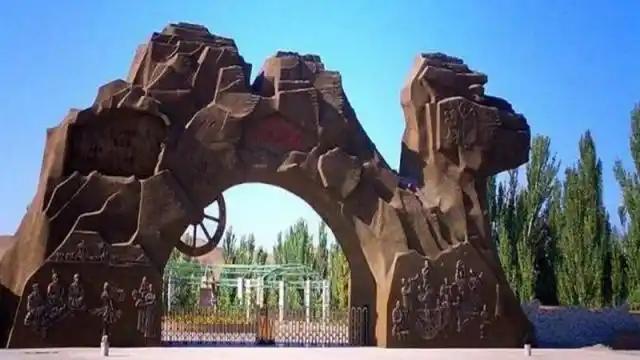 甘肃武威的沙漠公园