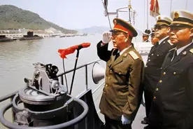 1986年美海军首次访华给下马威，中国当场撤走仪仗队:想好了再来图片