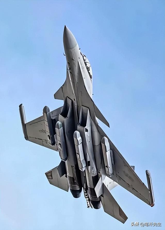 别再只看吨位！福建舰颠覆海战的真相：体系化打击才是王牌