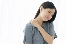 肩膀疼痛，元凶不仅仅是肩周炎！还有这6种病因，建议按症状自查图片