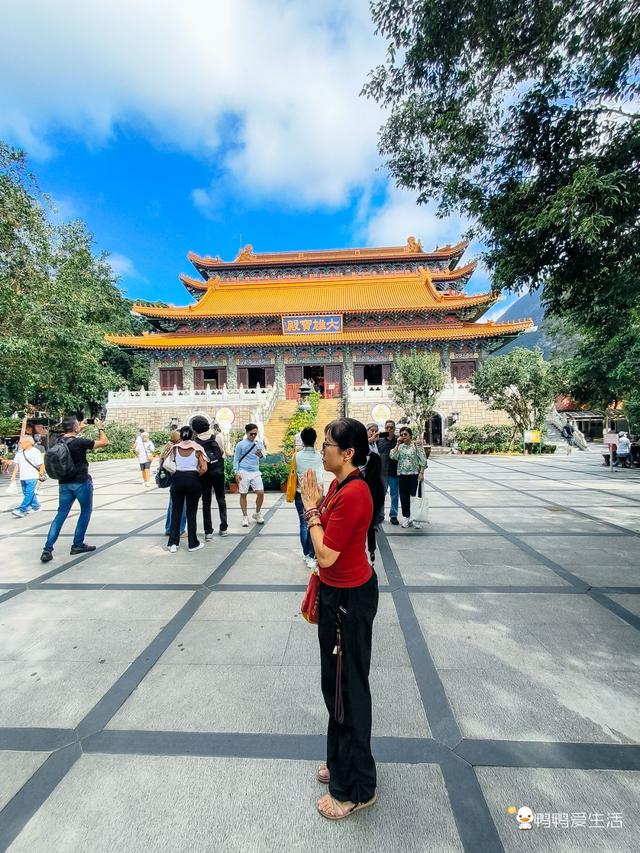 香港昂坪360全攻略：25分钟高空揽山海，登顶全球最大户外青铜佛