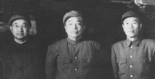 1974年彭德怀去世后，为何骨灰连夜送走，周总理：任何人不得接触