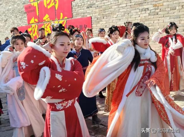 地道中国年最后1天，张壁古堡赠灯庆元宵！