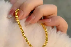 周大福碎金黄金手链！“碎金几两，碎碎平安”小克重的快乐～图片