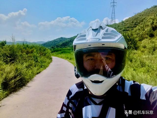 文字版【润在北京】万里长城还有“样板间”？摩托打卡样边长城