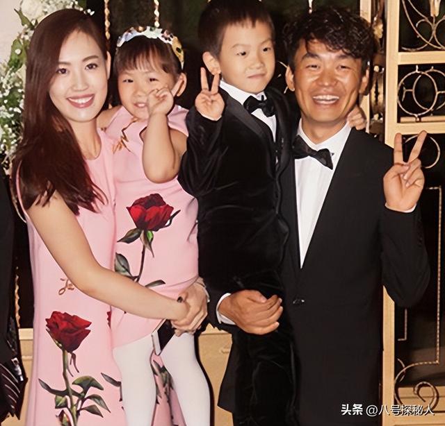 马蓉走后又迎来冯清，43岁的王宝强，为何总是在女人身上吃亏呢？