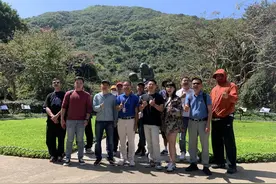 媒体及街舞“大咖”走进南湾猴岛图片