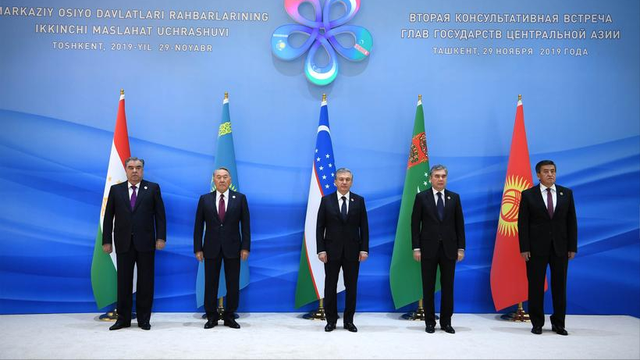 中国奉陪到底！《东京宣言》发布，日文版超过7页，高市换新打法