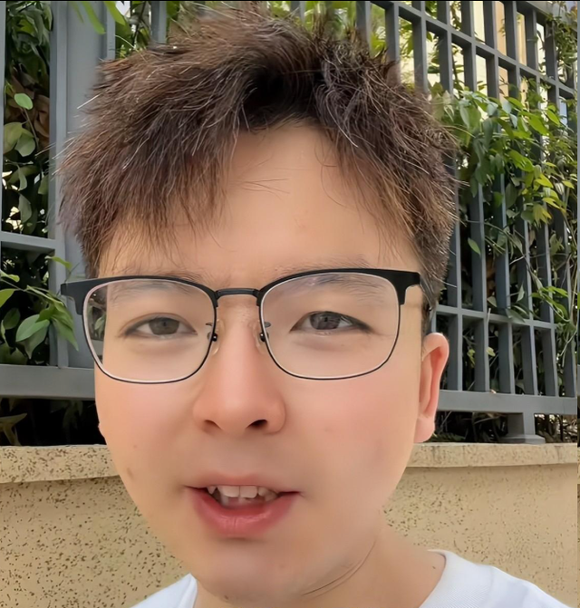 地铁诬陷案二审结束不到24小时，当事人再发声，被告两女彻底社死