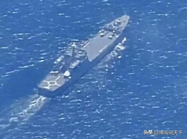 菲律宾海警飞机闯入我国黄岩岛领空	，结果被072登陆舰队锁定驱逐