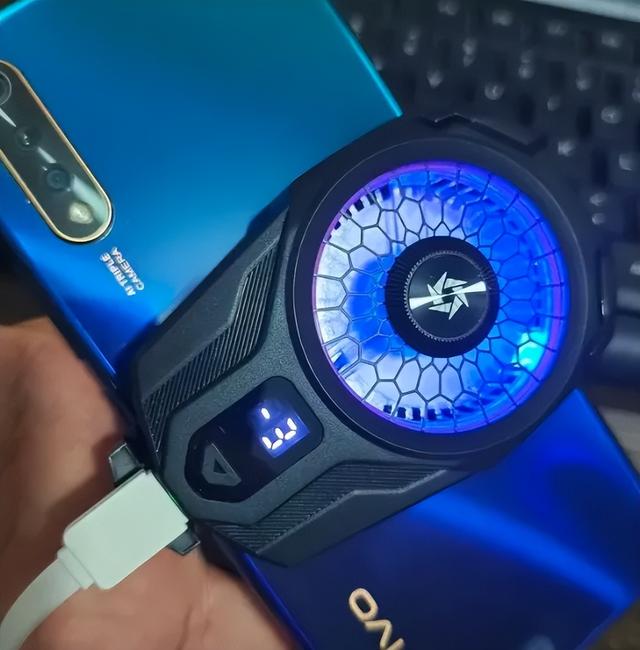 手机上的帧生成和光追，真的让手游“一键飞升”了