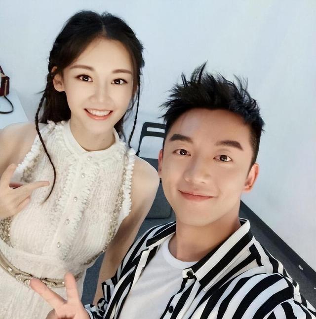 郑恺小姨子不忍了！回应在姐夫家蹭吃蹭住，8万买包事件真相大白