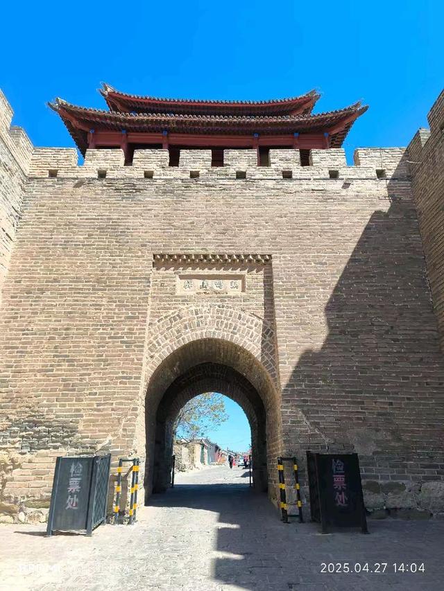 参观游览古代的邮局——河北鸡鸣驿站
