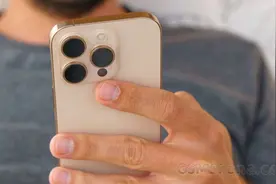 iPhone 16 Pro用户反映触摸屏问题，苹果承诺即将推出软件更新图片