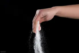 国标都免检！你买的盐过期？盐：老子醃过法老都没说话图片