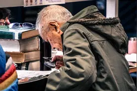 “人老两个坎，熬过就长寿”，两坎是指哪两年？老年人要多关注图片