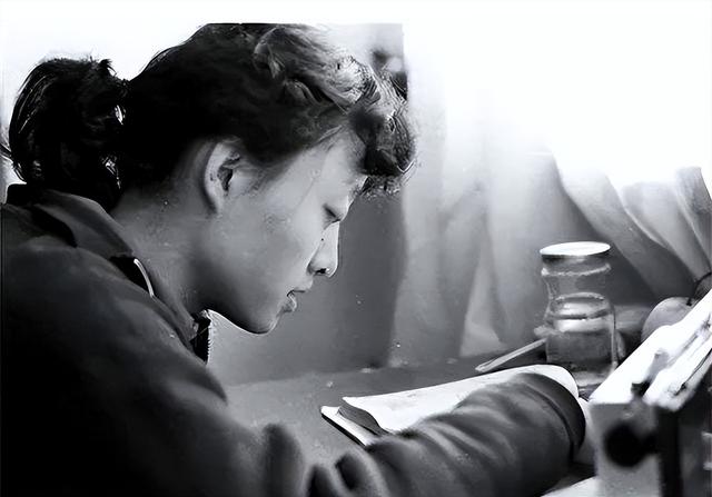 郎平做梦也没想到，曾获五连冠女排队长杨锡兰，如今在瑞士当保安