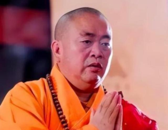 拔萝卜带泥！释永信被抓六天后，释小龙父亲出事，过往黑史全被扒