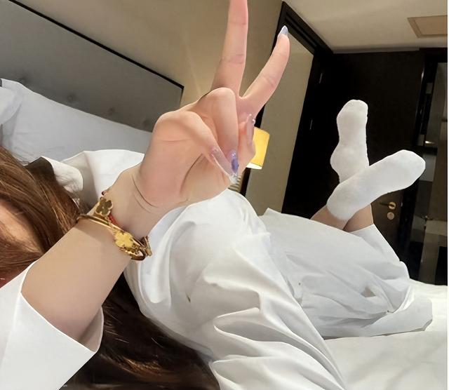 40岁男子网恋奔现四川31岁女子当天就同居 男子：太能折腾！