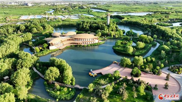 何以中国·壁画里的中国｜当“九色鹿”跃入张掖 西部生态名城再绘“绿水青山”新卷