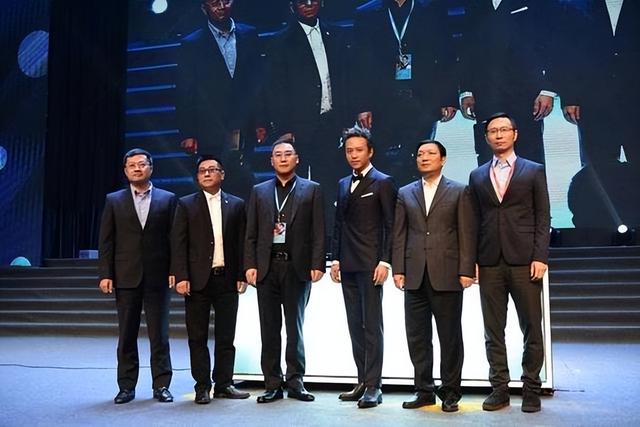 从山寨机到海外隐形冠军，陈凯峰25年手机创业的“生存密码	”