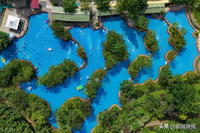 成都凭什么火成这样？外国游客暴增 61%，这波操作藏着太多门道