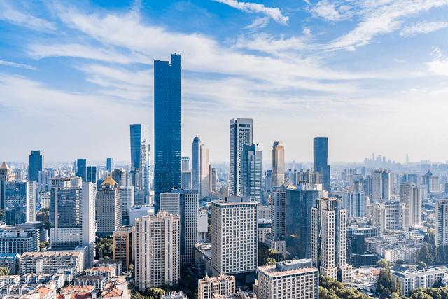 我国首个被撤销的直辖市，曾是六朝古都，今成知名旅游城市