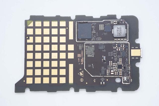 高达1999元售价是怎样的用料做过水准？中兴U60 Pro 5G随身WiFi拆解