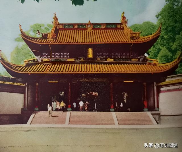 50年代杭州，居然是这个样子的！西湖没什么游客，黄龙洞太神秘