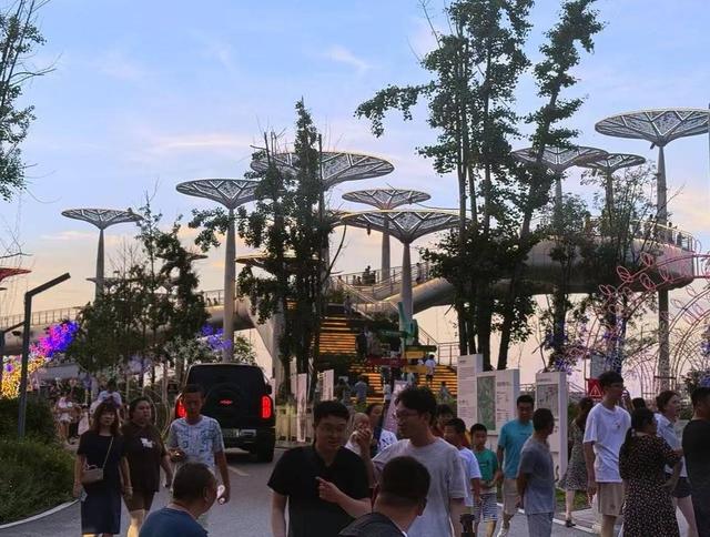 “万灯”相伴！彭州文旅融合新“夜态”点燃夏日经济