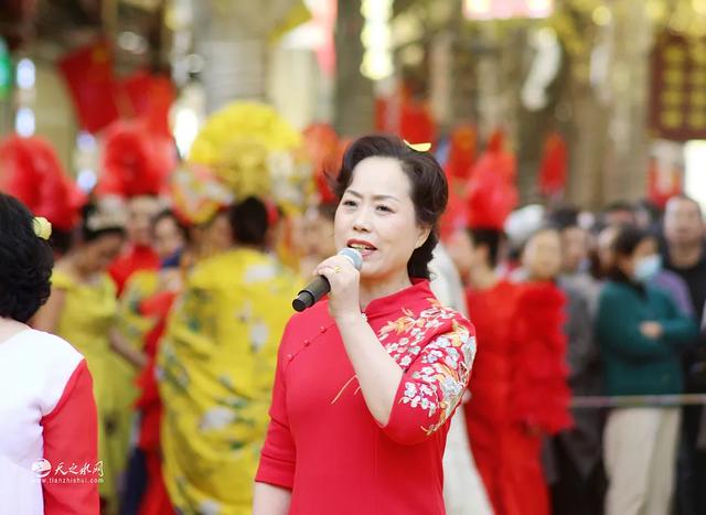 【图看黄金大道】金色长廊映秦州，天水“黄金大道”引客来！