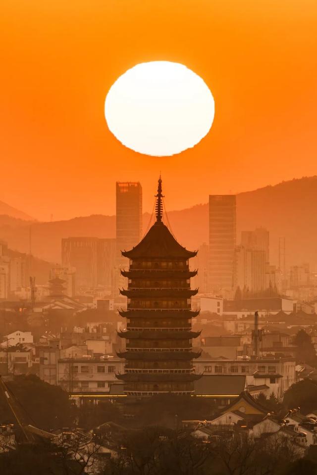 枫叶不输北国，园林比故宫浪漫！这座城市私藏了江南的所有秋天