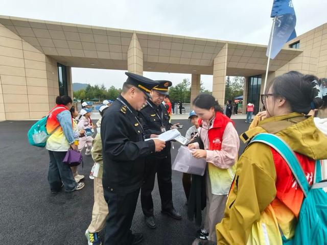 检查旅游市场 保障安心出游——济源文化市场综合行政执法支队开展“双节”期间旅游市场专项检查
