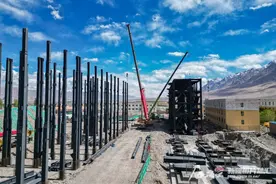 塔什库尔干县首个大型综合商业广场加紧建设 预计明年3月投用图片