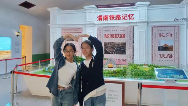 渭南火车站旧址博物馆“双节”假期人气火热 成市民游客打卡新地标