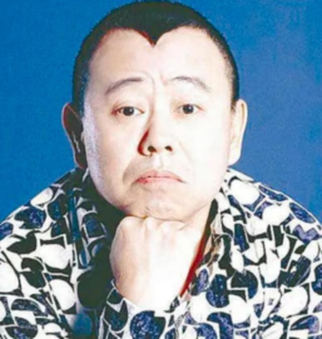 全家移民真相大白2年，享正师级待遇的潘长江，已走上另一条大道