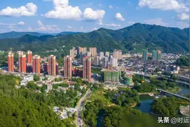 中央确定贵州2大城市：茅台故乡遵义市入选，贵阳为‖型大城市第1图片