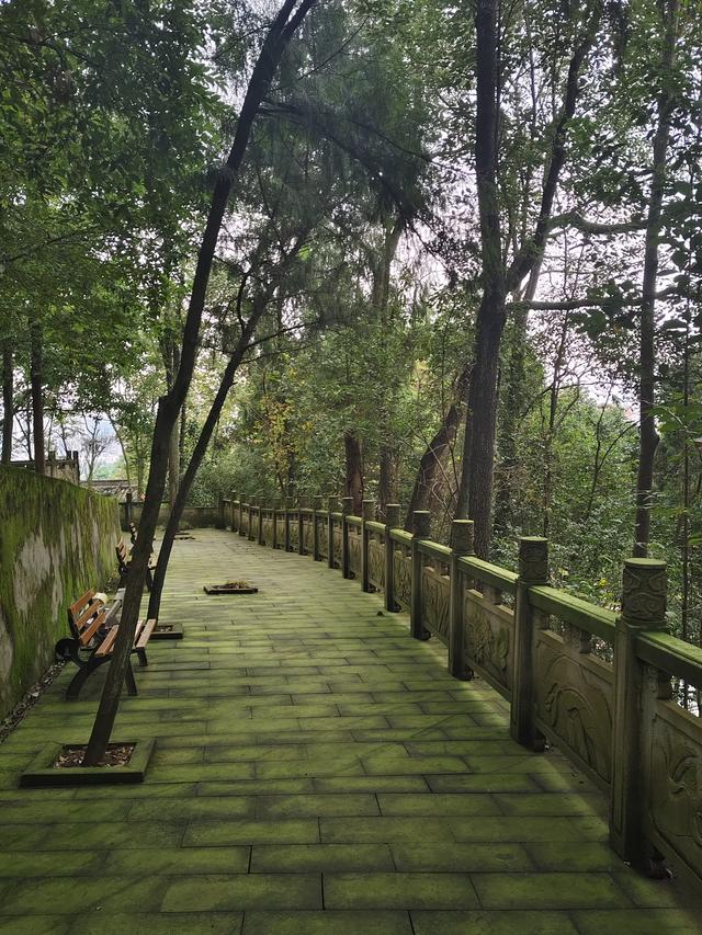 南行漫记：离开遂宁继续南下，偶遇安岳圆觉洞