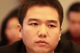 14年，80后县长让王健林把利润全留在丹寨县，后来他的仕途如何？图片
