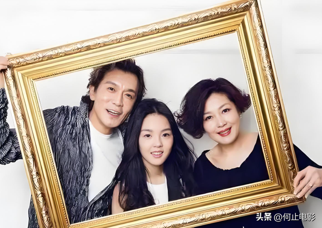 李咏生前提出3个要求，离世7年后“情敌”才出现，哈文只剩下心酸